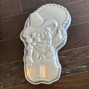 Wilton Cowboy Cake Pan - Silver